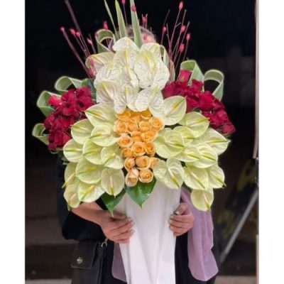 تاج گل برای تالار پذیرایی و رستوران مهدی مسعودیه