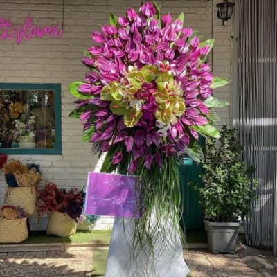 تاج گل برای مجموعه تالارهای فدک استقلال