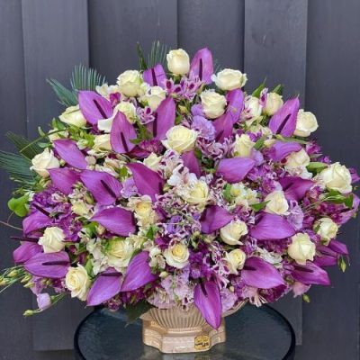 تاج گل برای تالار پذیرایی شفیعی تهران