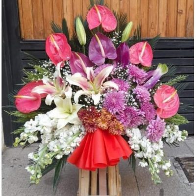 تاج گل برای تالار اسفندیار امیرآباد