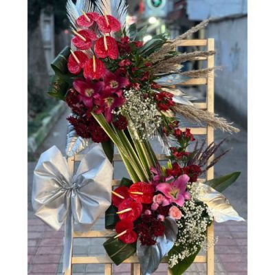 تاج گل برای تالارهای پذیرایی برادران محبی بریانک
