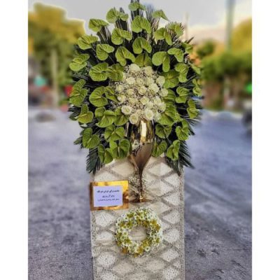 تاج گل برای تالار مروارید تهران پارس