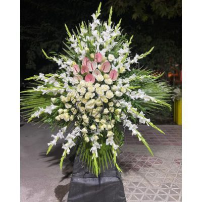 تاج گل برای مسجد سیدالشهدا (ع) نصرت