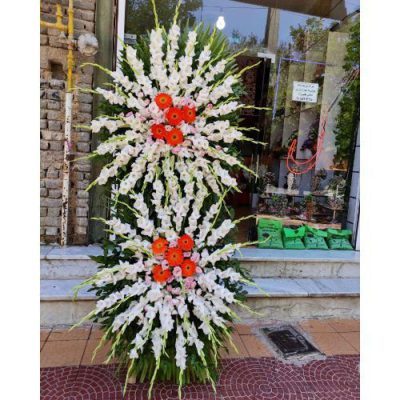 تاج گل برای امامزاده سید ولی بازار تهران