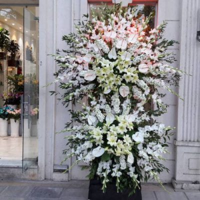 تاج گل برای مسجد ولی الله اعظم تختی