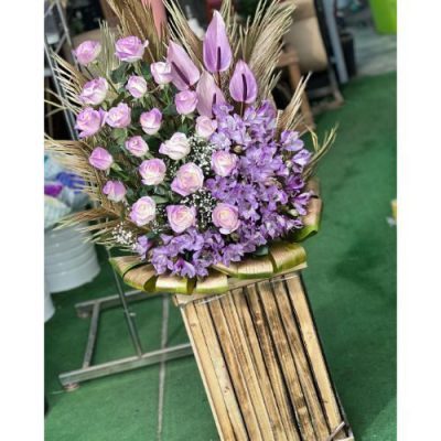 تاج گل برای تالار پذیرایی مهرآریا مارلیک