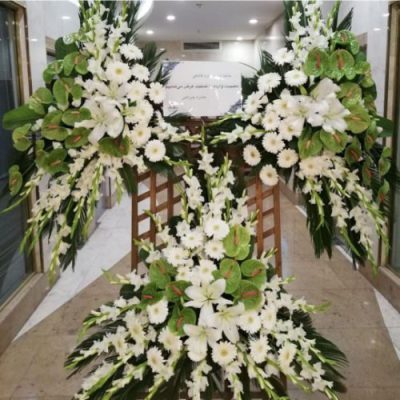 تاج گل برای امامزادگان عبدالله و زید بن عباس (ع)