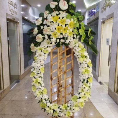 تاج گل برای مسجد 12 امام دکتر هوشیار
