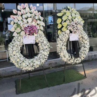 تاج گل برای تالار پذیرایی طوبی اسفندیاری و بستان