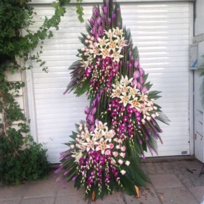 تاج گل برای مسجد امام رضا تهرانپارس شرقی