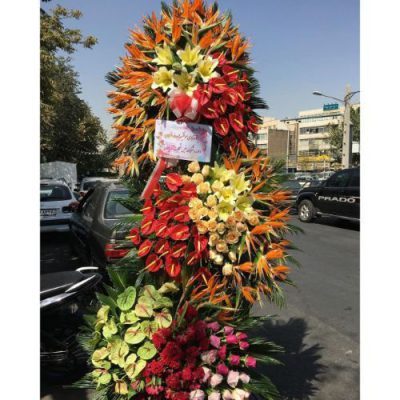 تاج گل برای تالار دکتر روح الامینی بهارستان