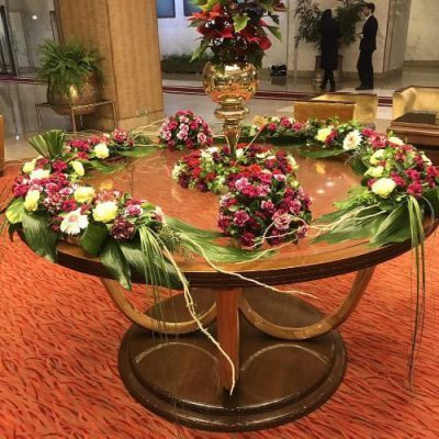 تاج گل برای تالار پذیرایی و تشریفات یاس محله نیلوفر شهید قندی