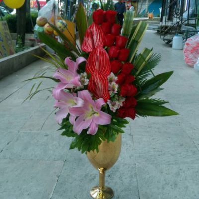 گل برای تالار پذیرایی قصر پردیس حسینی