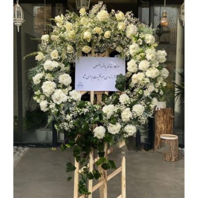 تاج گل برای تالار قصر طلایی انبار نفت