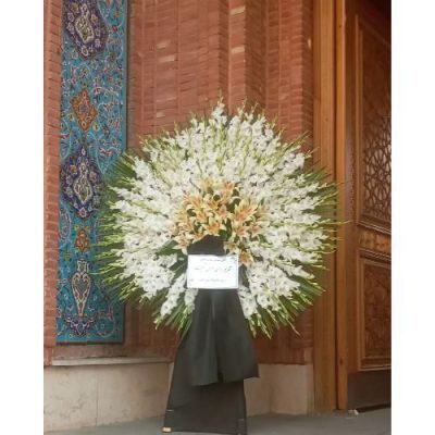 تاج گل برای مسجد خمسه قلهک