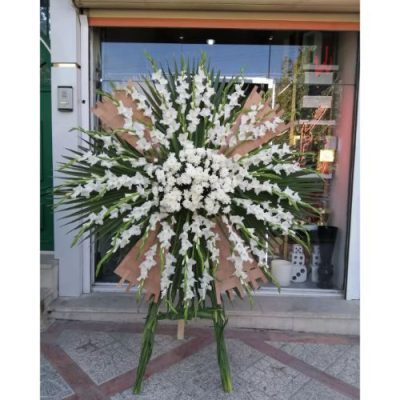 تاج گل برای مسجد حضرت صاحب الزمان دستغیب