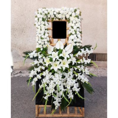 تاج گل برای مسجد باقرالعلوم صادقیه