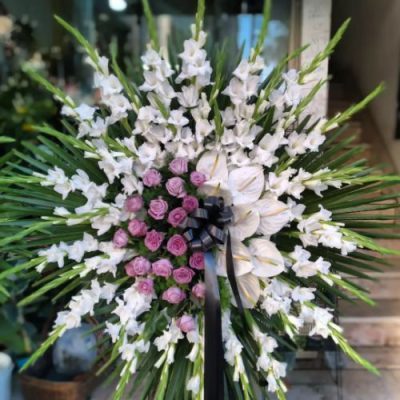 تاج گل برای مسجد صاحب الامر دزاشیب حکمت