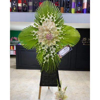 تاج گل برای مسجد صاحب الزمان تهران