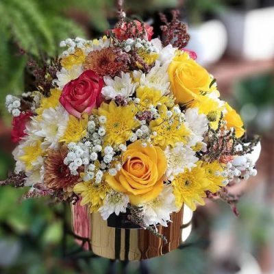 دسته گل برای مرکز خرید سعدی رباط کریم