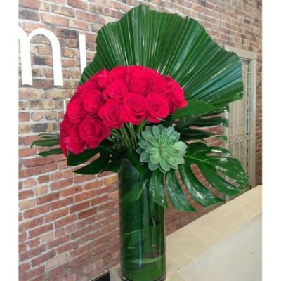 دسته گل برای موقعیت کلینیک آذر در محله آرژانتین ساعی تهران