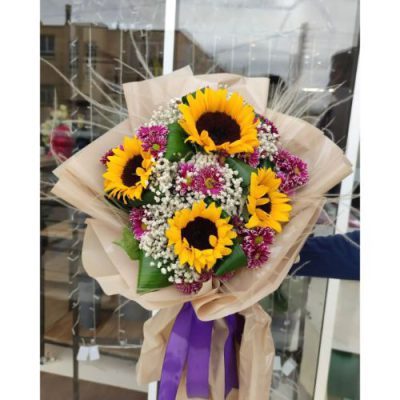 دسته گل برای کلینیک پوست و زیبایی رادین مدیریت
