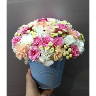دسته گل برای کلینیک زیبایی دکتر معتمدی صادقیه