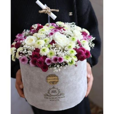 دسته گل برای آزمایشگاه دکتر عمادی ولیعصر شمالی