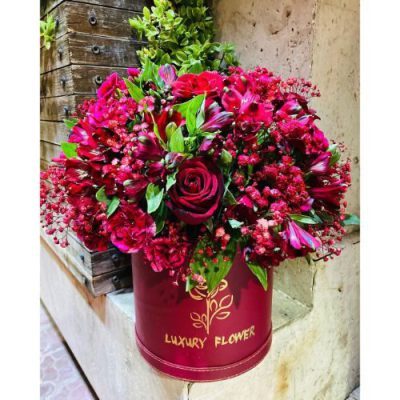 دسته گل برای کلینیک صدف میرداماد