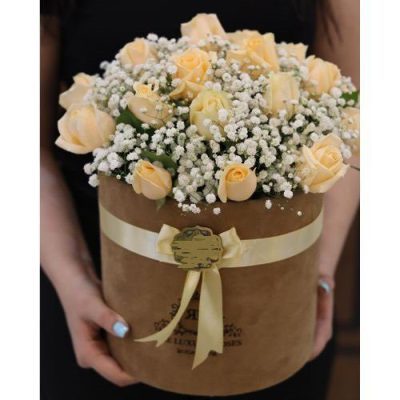 دسته گل برای مرکز خرید تهرانی صادقیه