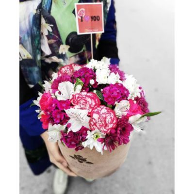 دسته گل برای کلینیک تخصصی نور اسفندیار جردن پارک ملت