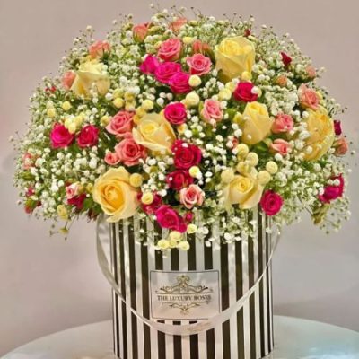 دسته گل برای درمانگاه و کلینیک صفاری کوثر