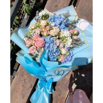 دسته گل برای کلینیک نوین میرداماد