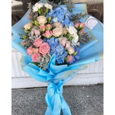 دسته گل برای کلینیک دکتر پوربهزادی دریا