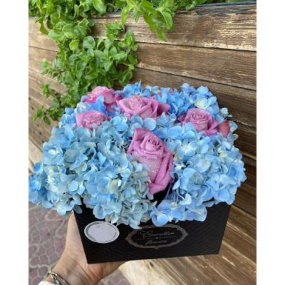 دسته گل برای کلینیک برف صد دستگاه