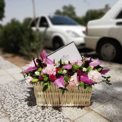 دسته گل برای مرکز خرید پاویلیون تهرانسر مرکزی