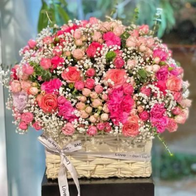 دسته گل برای کلینیک تابا هروی حسین آباد