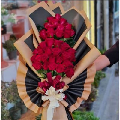 دسته گل برای مرکز خرید اندیشه نیلوفر شهید قندی