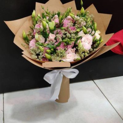 دسته گل برای مرکز خرید پارادایس دکتر هوشیار