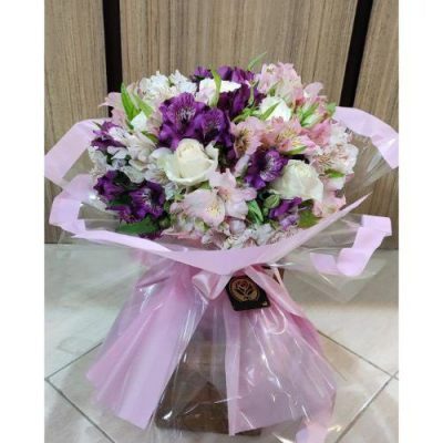 دسته گل برای بیمارستان آزادی زنجان جنوبی