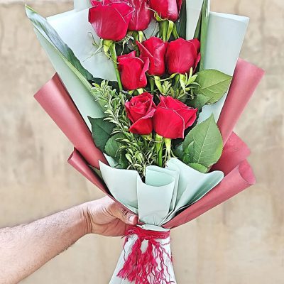 دسته گل برای ساختمان پزشکان برزویه حسینیه ارشاد قبا