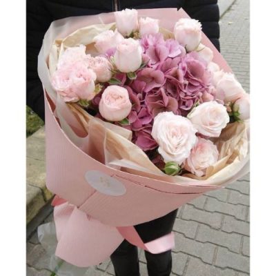 دسته گل برای شرکت نان و ریحان مائده ونک