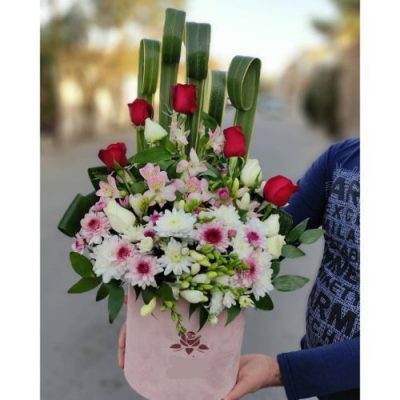 دسته گل برای اداره مدیریت پسماند منطقه ۱۱ هلال احمر