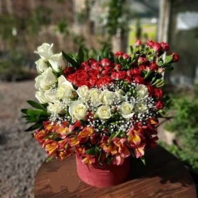 دسته گل برای اداره کل امور مالیاتی مودیان بزرگ ایوانک