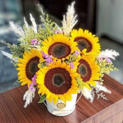دسته گل برای بانک قرض الحسنه مهر ایران یافت آباد