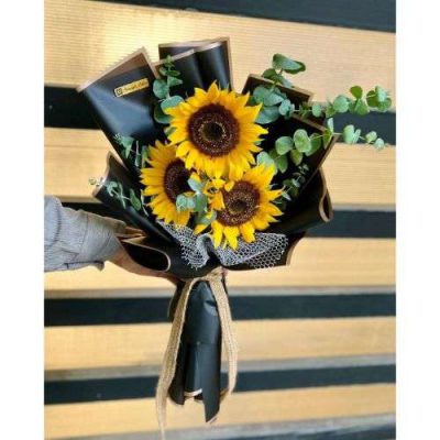 دسته گل برای شهرنت بانک شهر نازی آباد