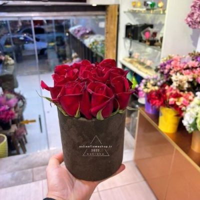 دسته گل برای مرکز درمانی زیبایی و تندرستی لوک صادقیه