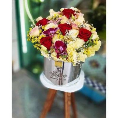 دسته گل برای بانک آینده تهران ویلا