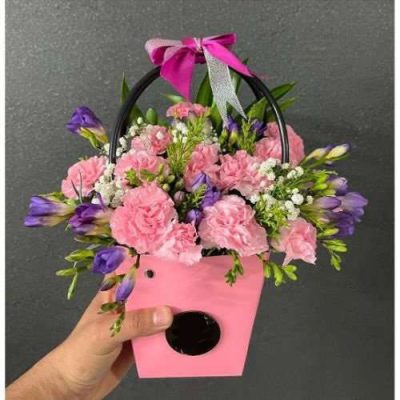 دسته گل برای اداره کل سرمایه انسانی سلسبیل جنوبی