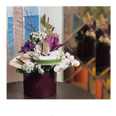 دسته گل برای سازمان سینمایی حوزه هنری ولیعصر